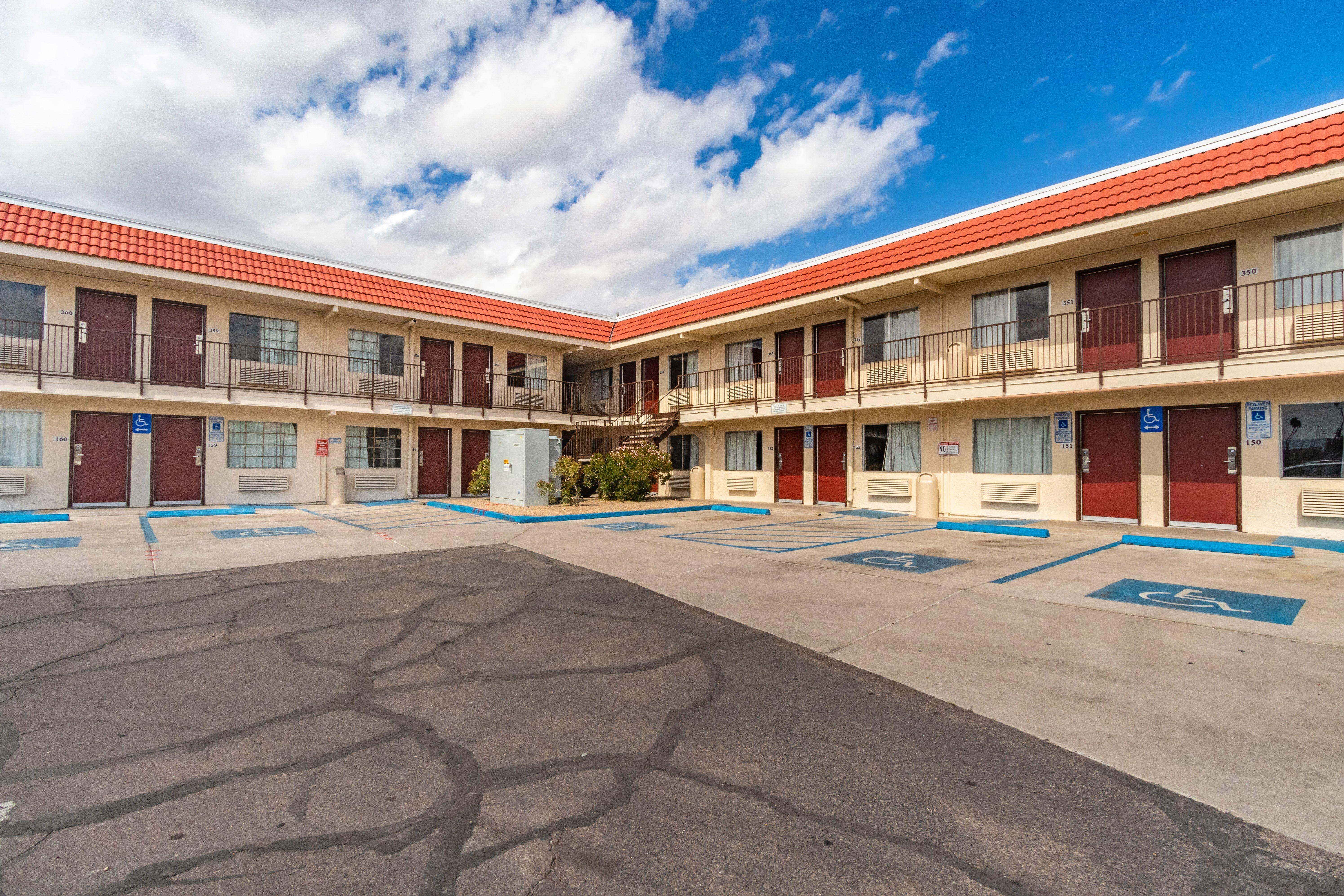 Red Roof Inn Phoenix- Midtown Zewnętrze zdjęcie