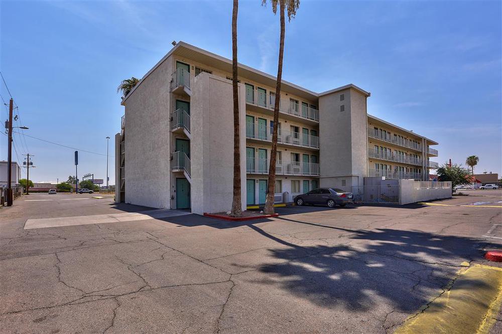 Red Roof Inn Phoenix- Midtown Zewnętrze zdjęcie